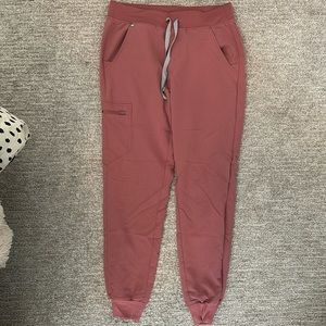 Pink Figs Scrub Joggers. BRAND NEW.
